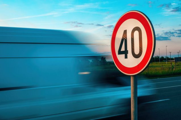 Mandaty w Europie: Jak uniknąć problemów i bezpiecznie podróżować za granicą?